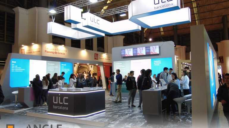stands ensenyament angle exhibits